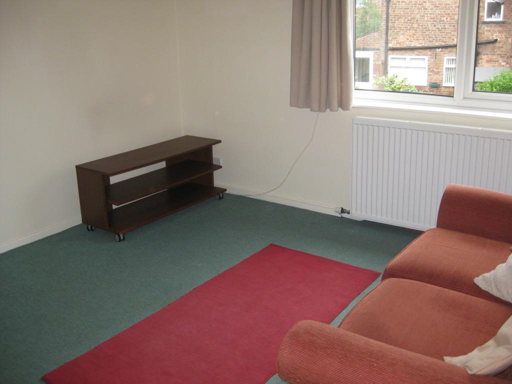 2 Bedroom Flat Let in Altrincham, WA14