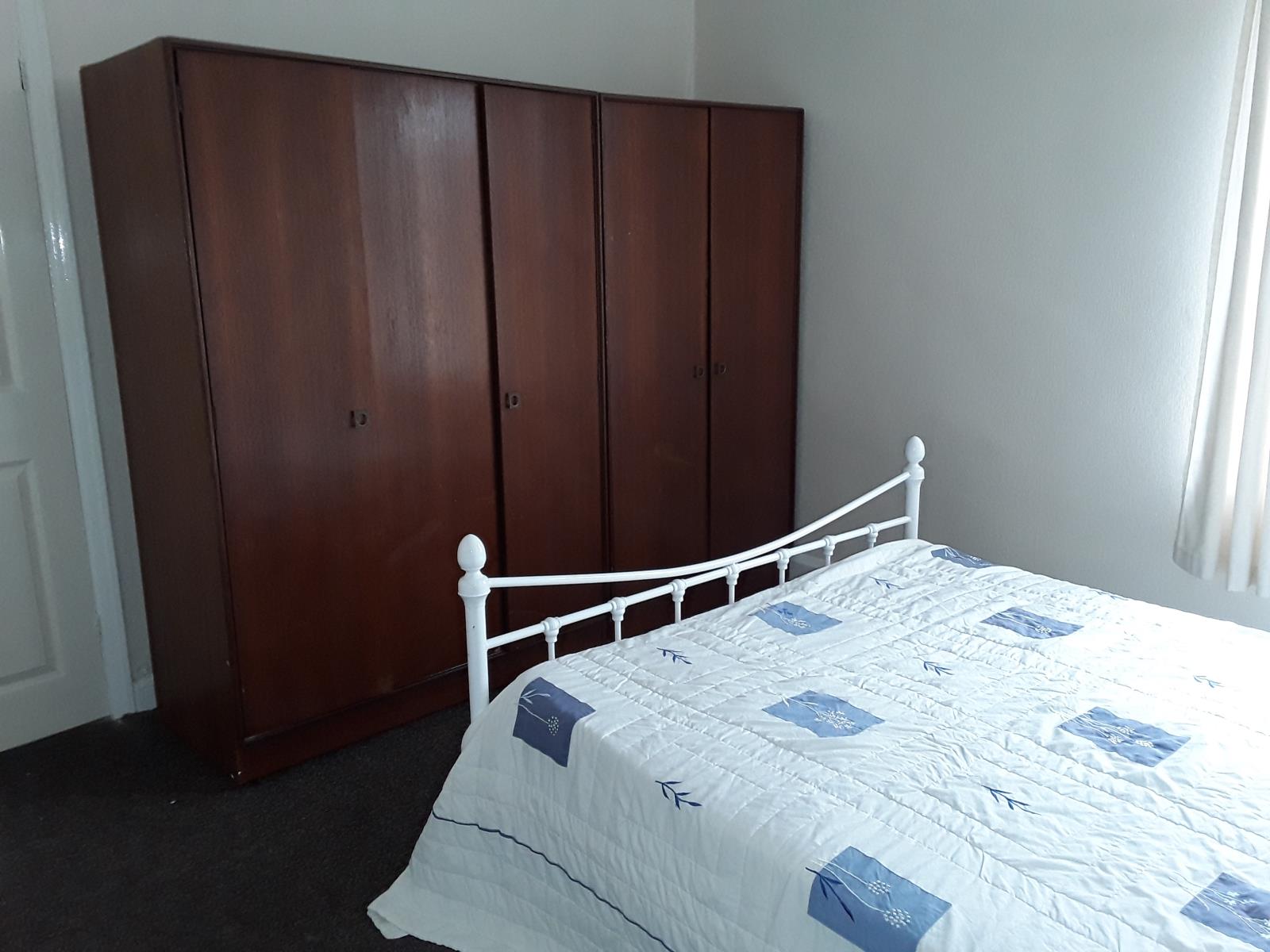 1 Bedroom Flat Let in Elland, HX5