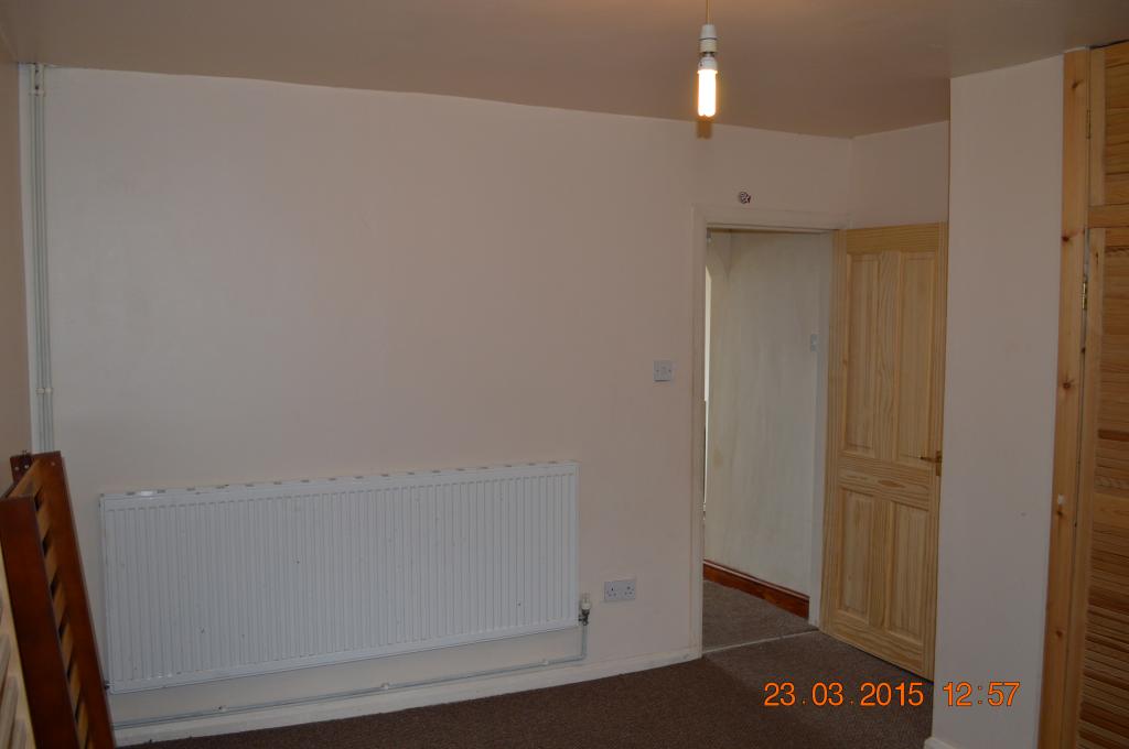 1 Bedroom Flat Let in Keighley, BD21