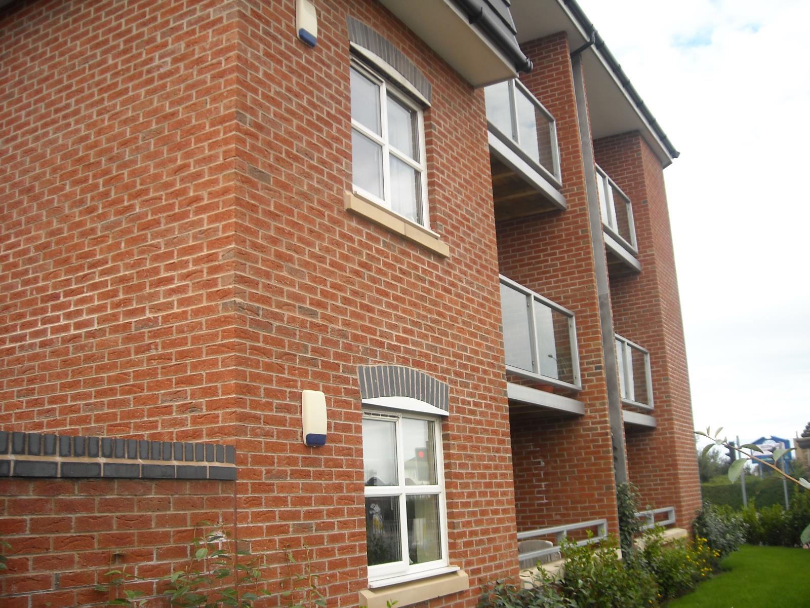 2 Bedroom Ground Floor Flat Let in Wirral, CH46