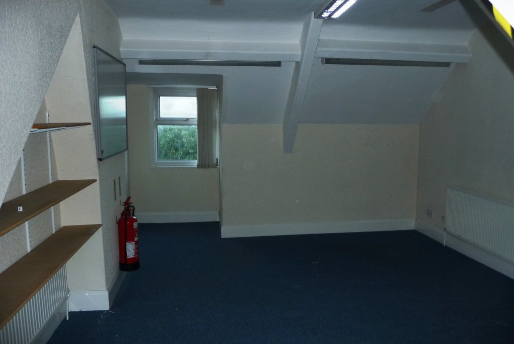 5 Bedroom House Share/Rent A Room Let in Pontypridd, CF37