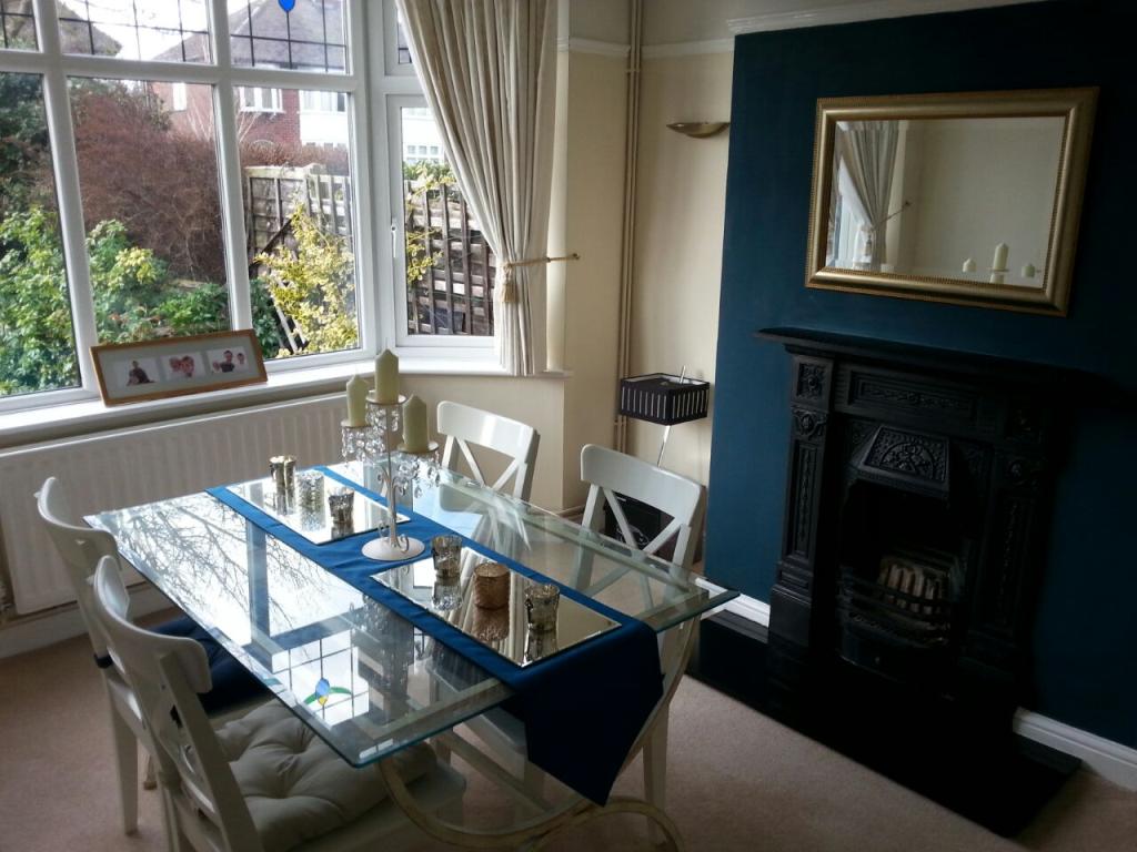 3 Bedroom SemiDetached House Sold in Shrewsbury, SY3