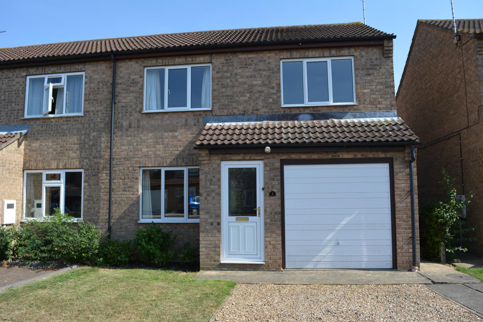 3 Bedroom SemiDetached House Let in Sleaford, NG34