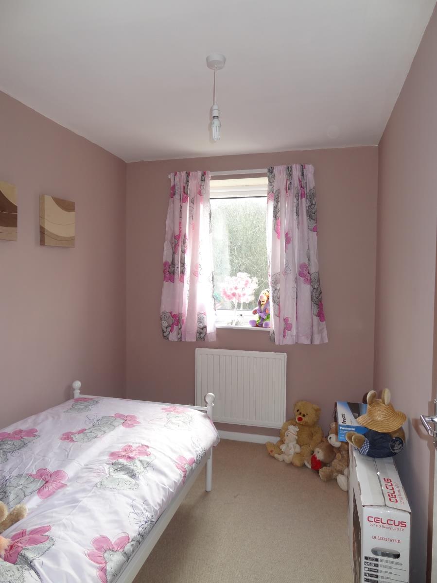 3 Bedroom Terraced House Let in Nottingham, NG12