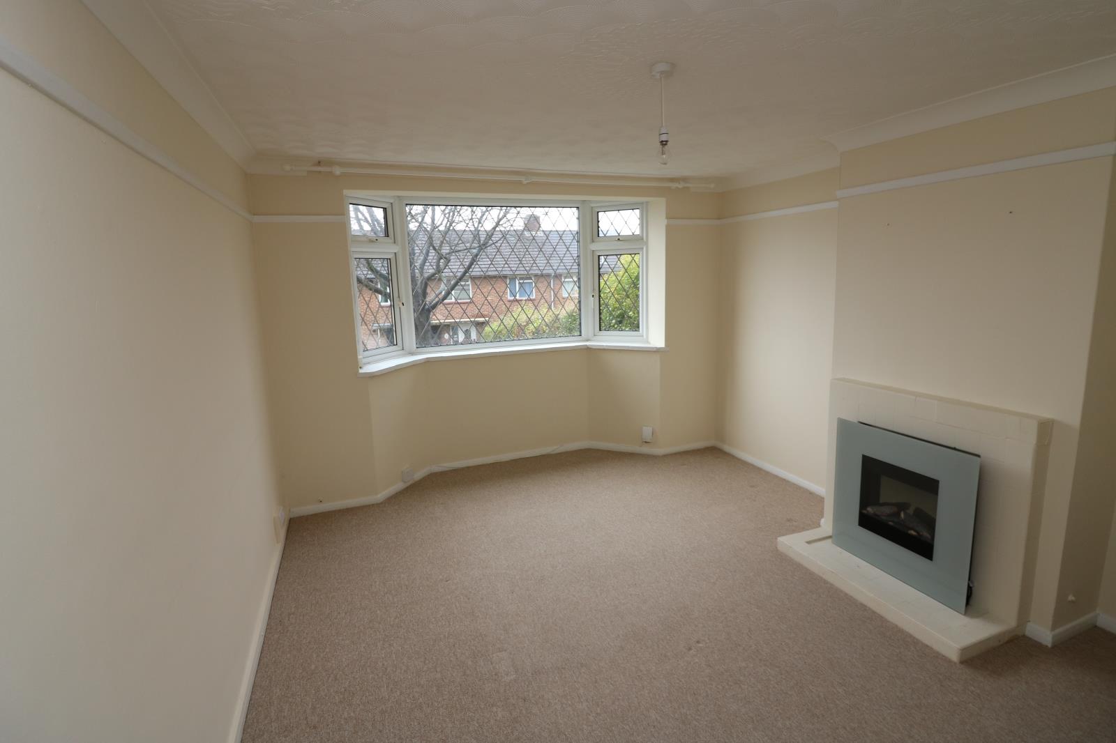 2 Bedroom Ground Floor Flat Let in Portsmouth, PO6