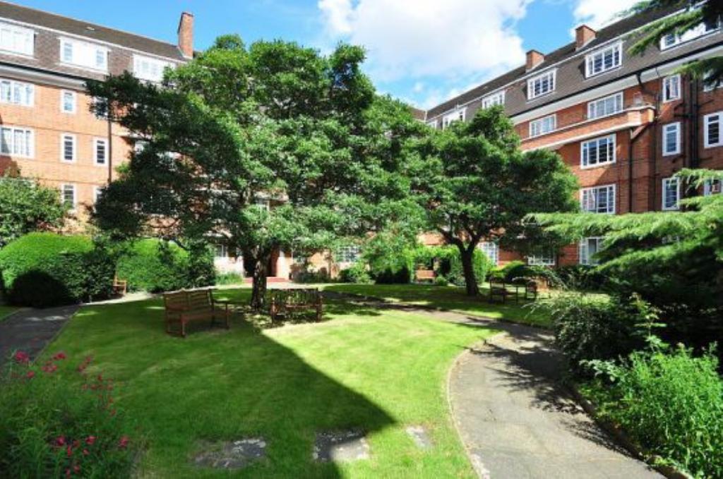 1 Bedroom Flat Let in London, W4