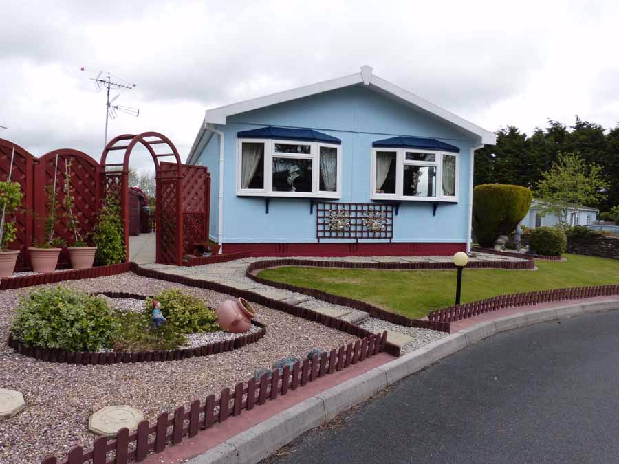 2 Bedroom Park Home Sold in Bodmin, PL30