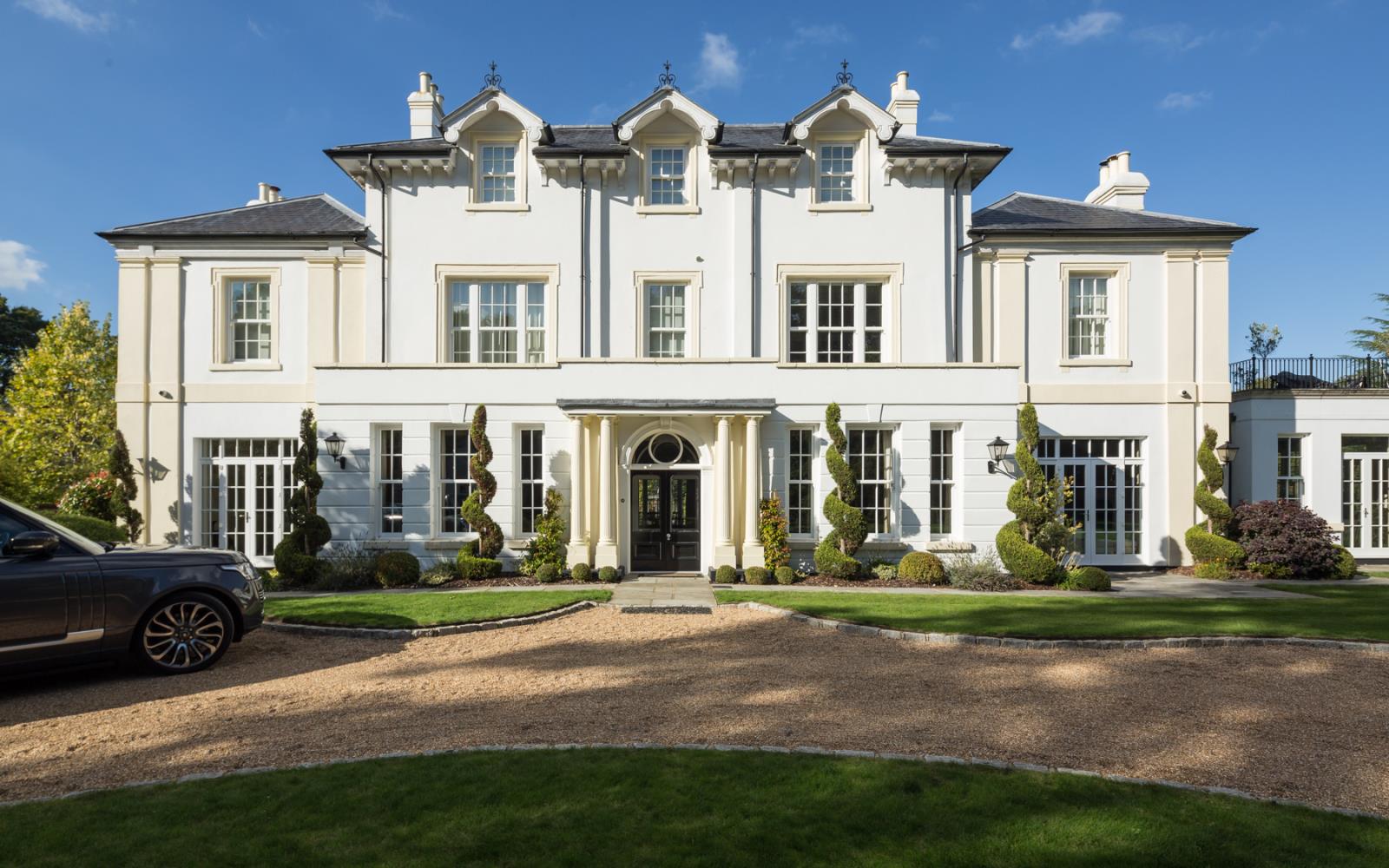 6 Bedroom Detached Villa Sold in Kenley, CR8