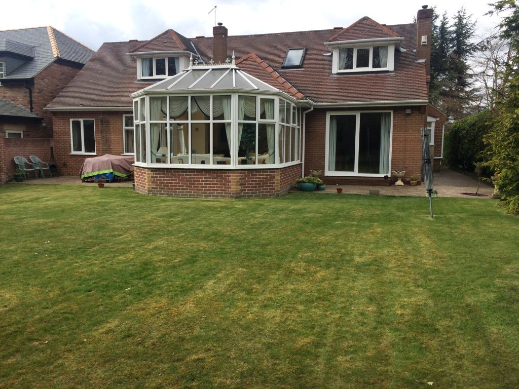 4 Bedroom Detached House Sold in Rotherham, S66