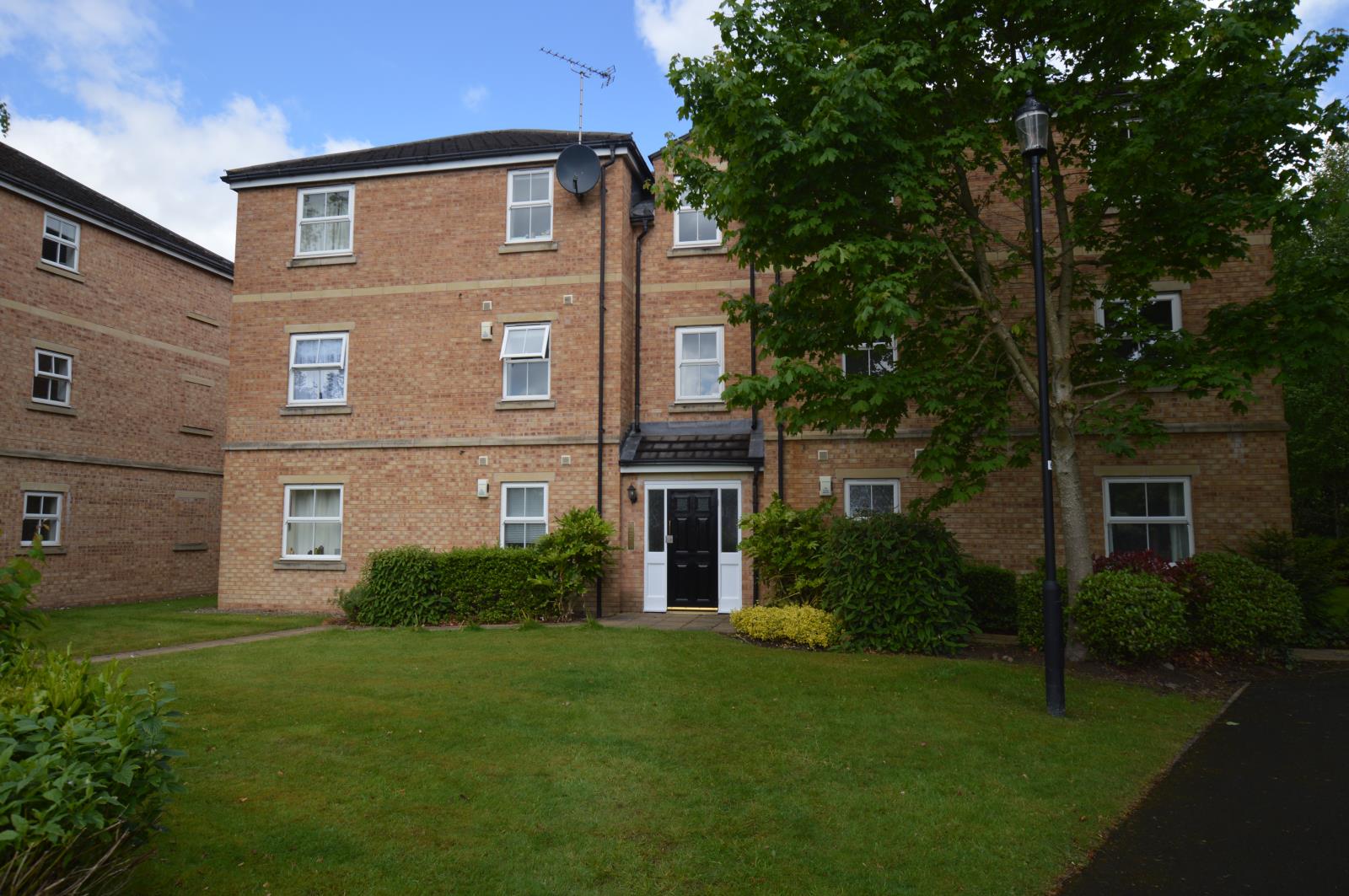 2 Bedroom Apartment Let in Leeds, LS6