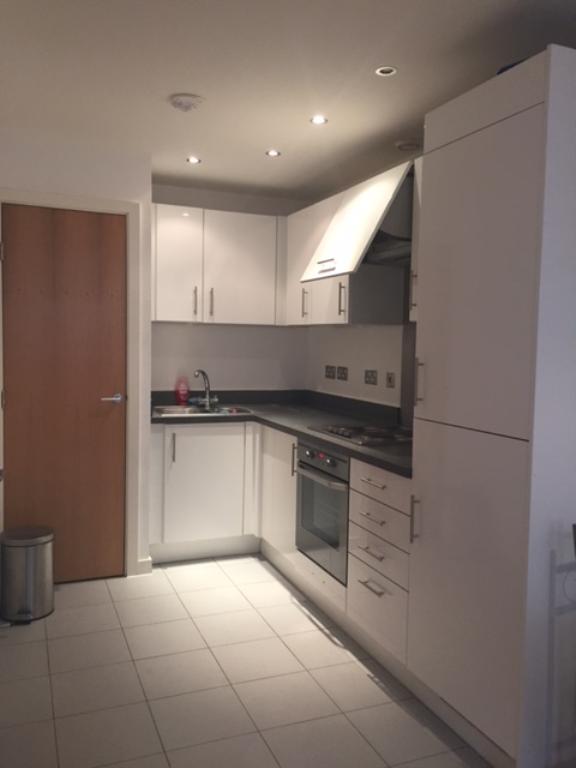 1 Bedroom Apartment Let in Uxbridge, UB8