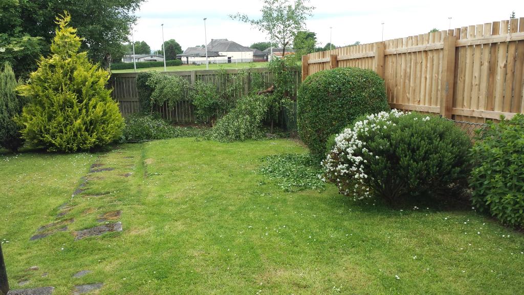 3 Bedroom SemiDetached House Sold in Motherwell, ML1