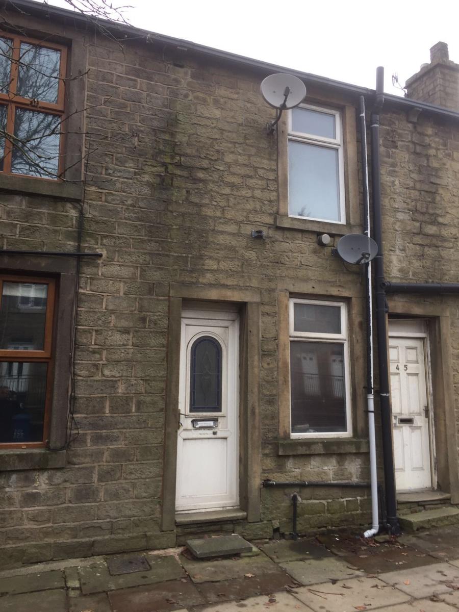 2 Bedroom Terraced House Sold in Rochdale, OL12