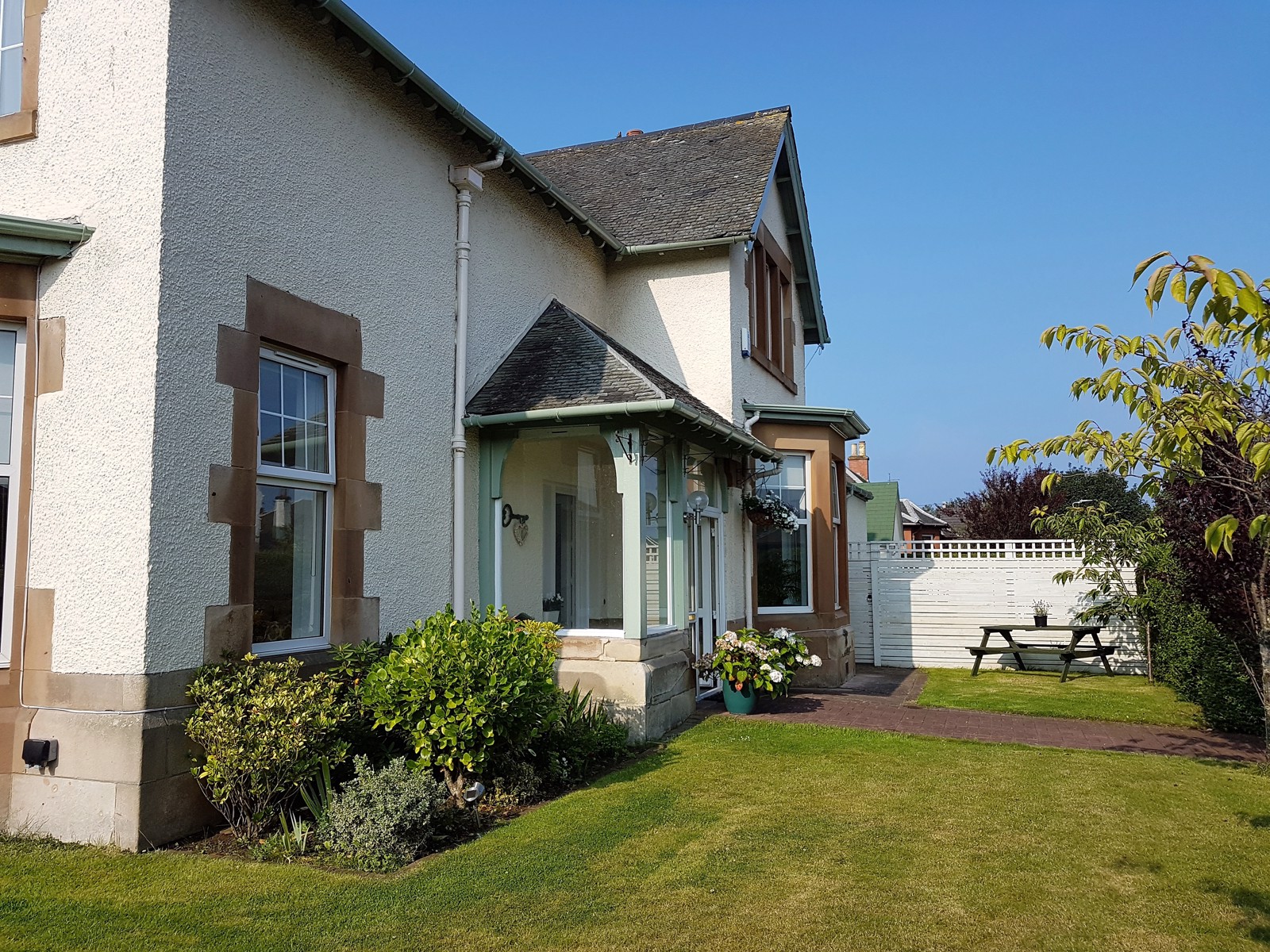 4 Bedroom SemiDetached House Sold in Prestwick, KA9