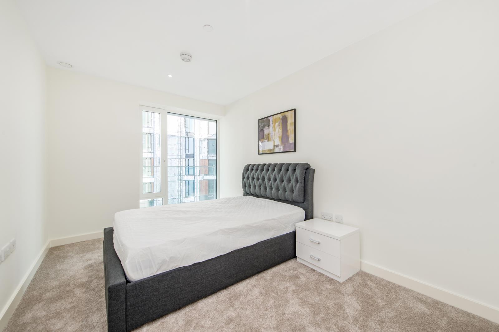 2 Bedroom Apartment Let in London, SE18