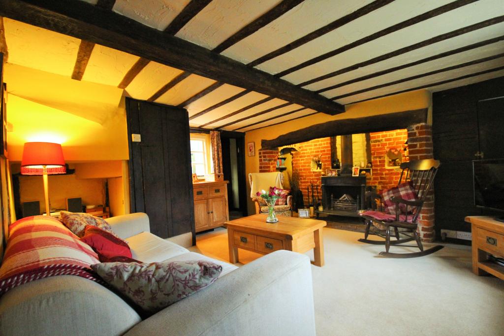 3 Bedroom Cottage Sold in Biggleswade, SG18