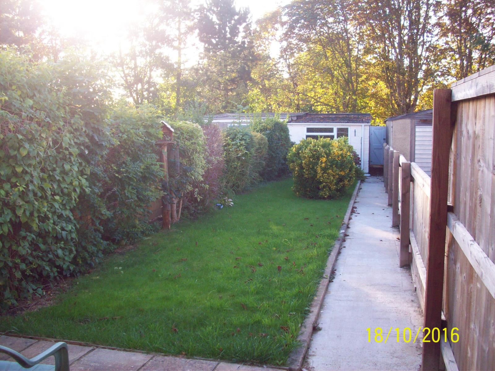 3 Bedroom Terraced House Let in Swindon, SN2