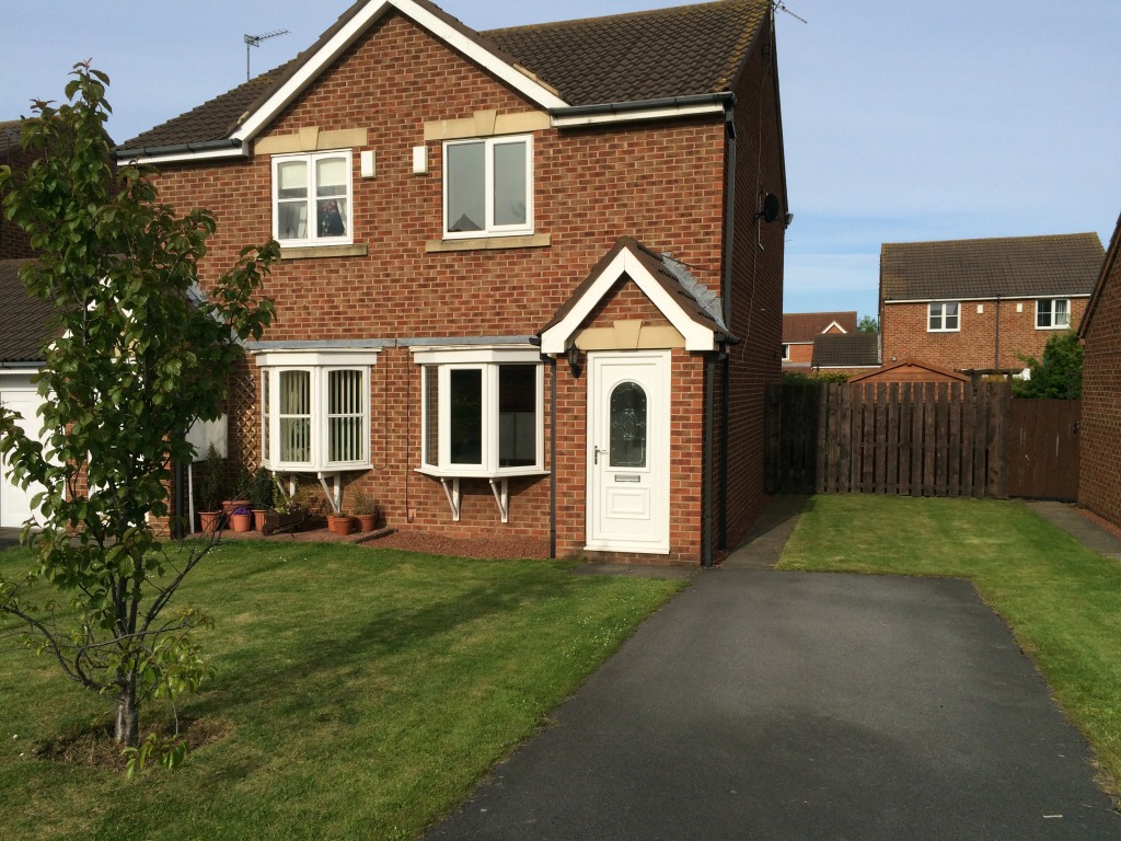 2 Bedroom SemiDetached House Let in Redcar, TS10