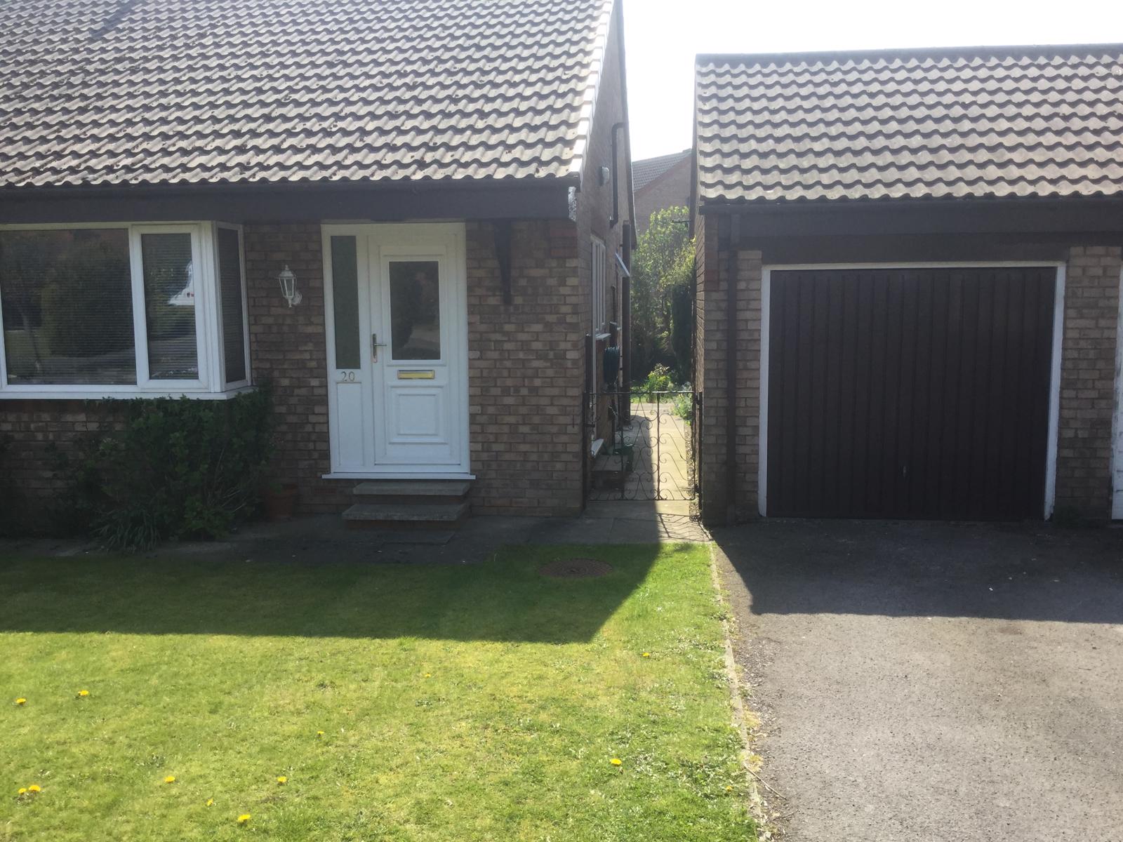 2 Bedroom SemiDetached Bungalow Sold in Scarborough, YO12