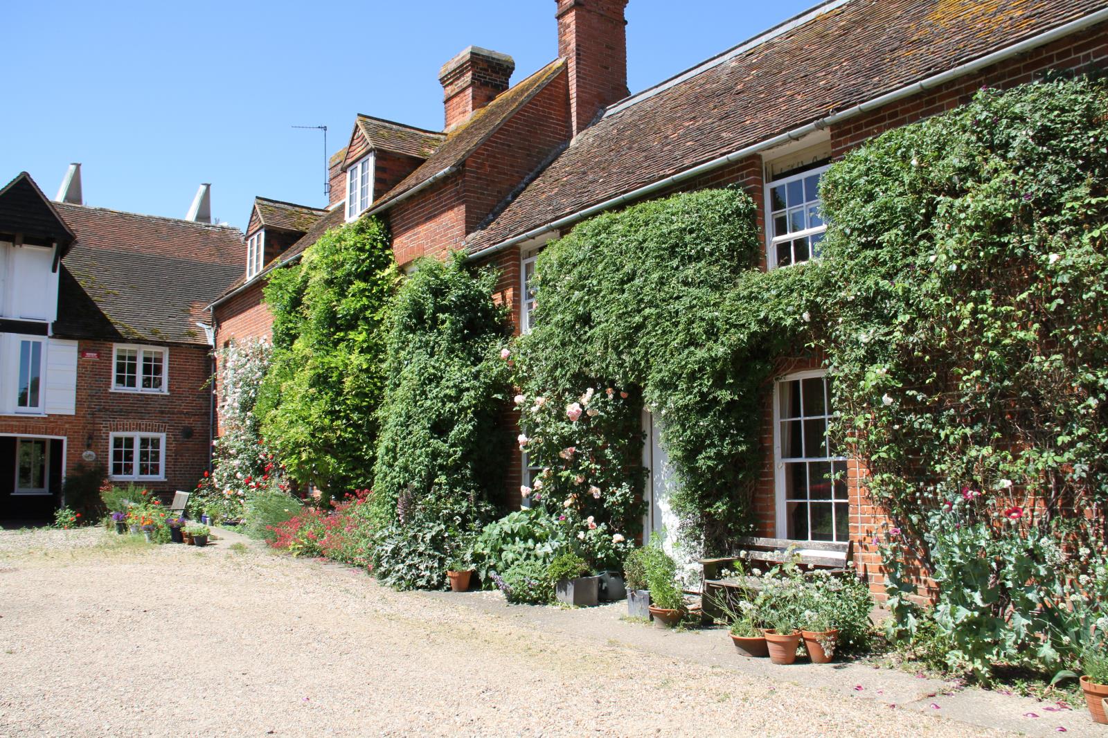 4 Bedroom Terraced House Sold in Canterbury, CT3