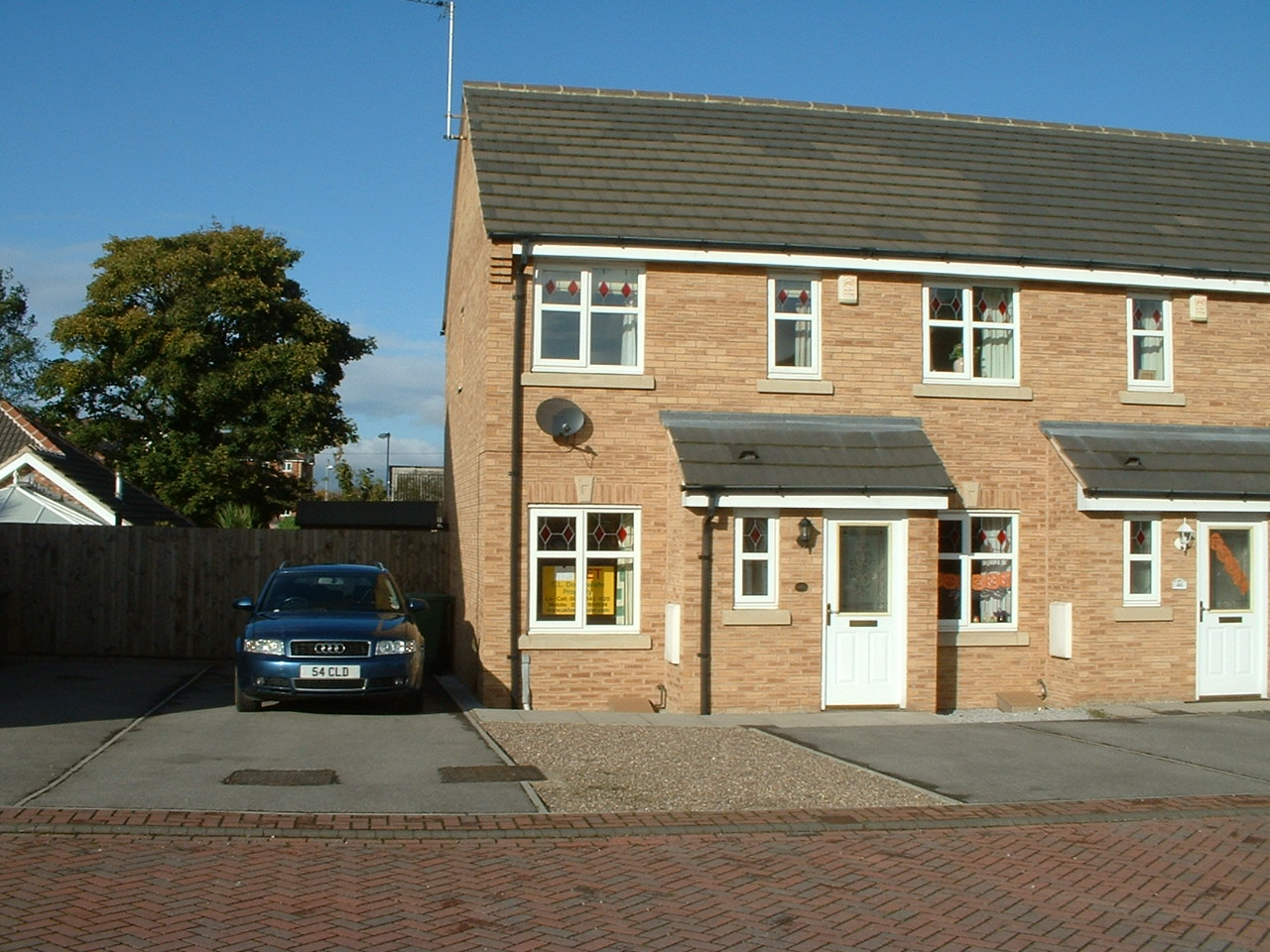 2 Bedroom End Terraced House Let in Castleford, WF10