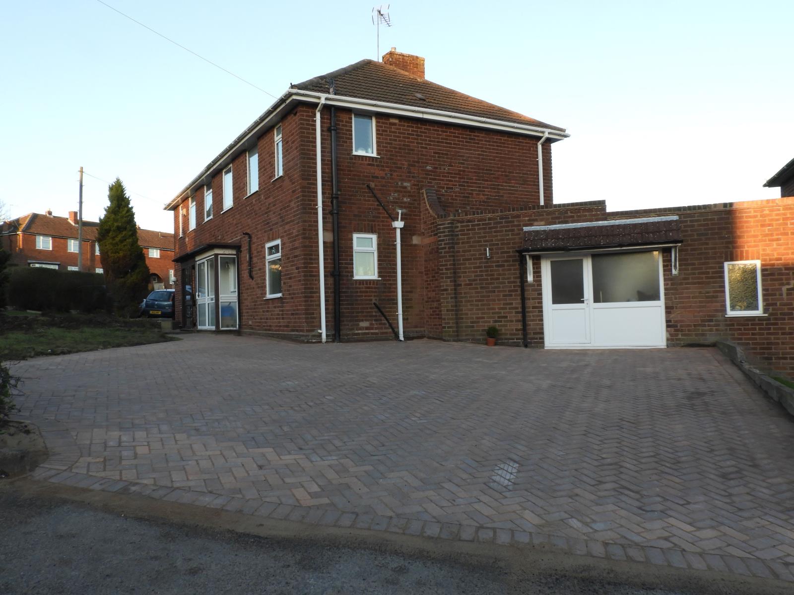 1 Bedroom House Share/Rent A Room Let in Halesowen, B63