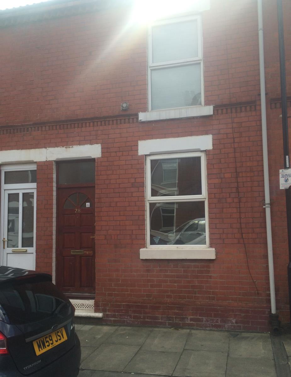 2 Bedroom Terraced House Sold in Doncaster, DN4