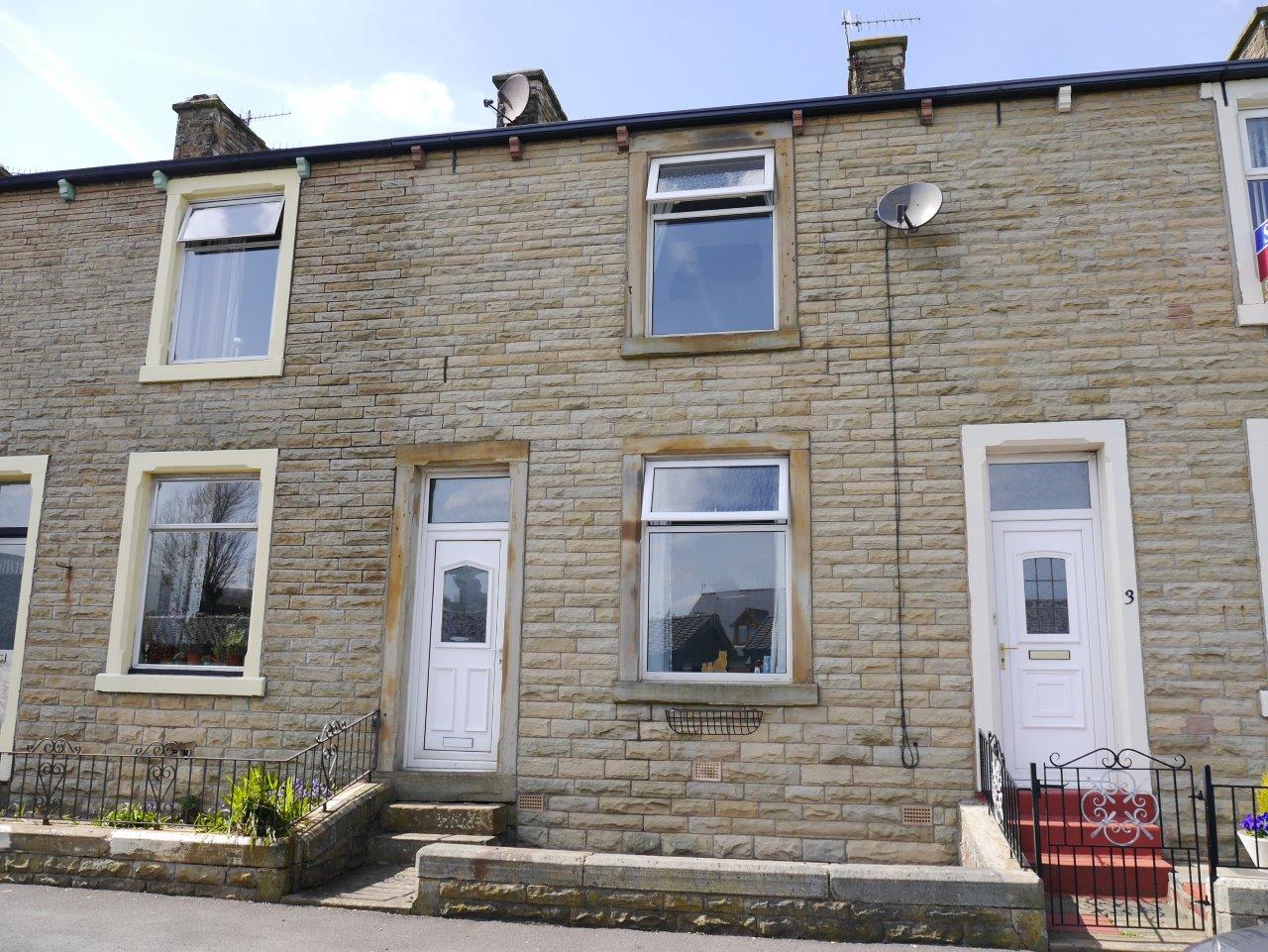 2 Bedroom Terraced House Sold in Burnley, BB12