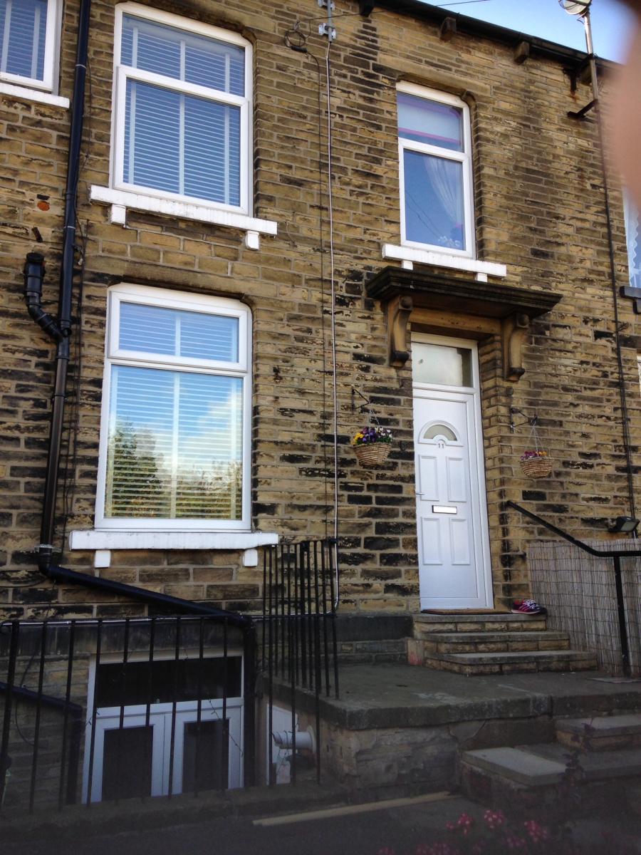 2 Bedroom Terraced House Sold in Bradford, BD14