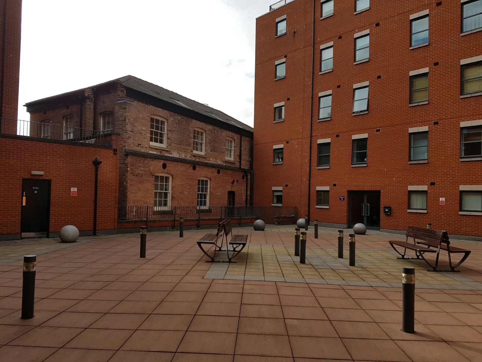 2 Bedroom Apartment Sold in Nottingham, NG1