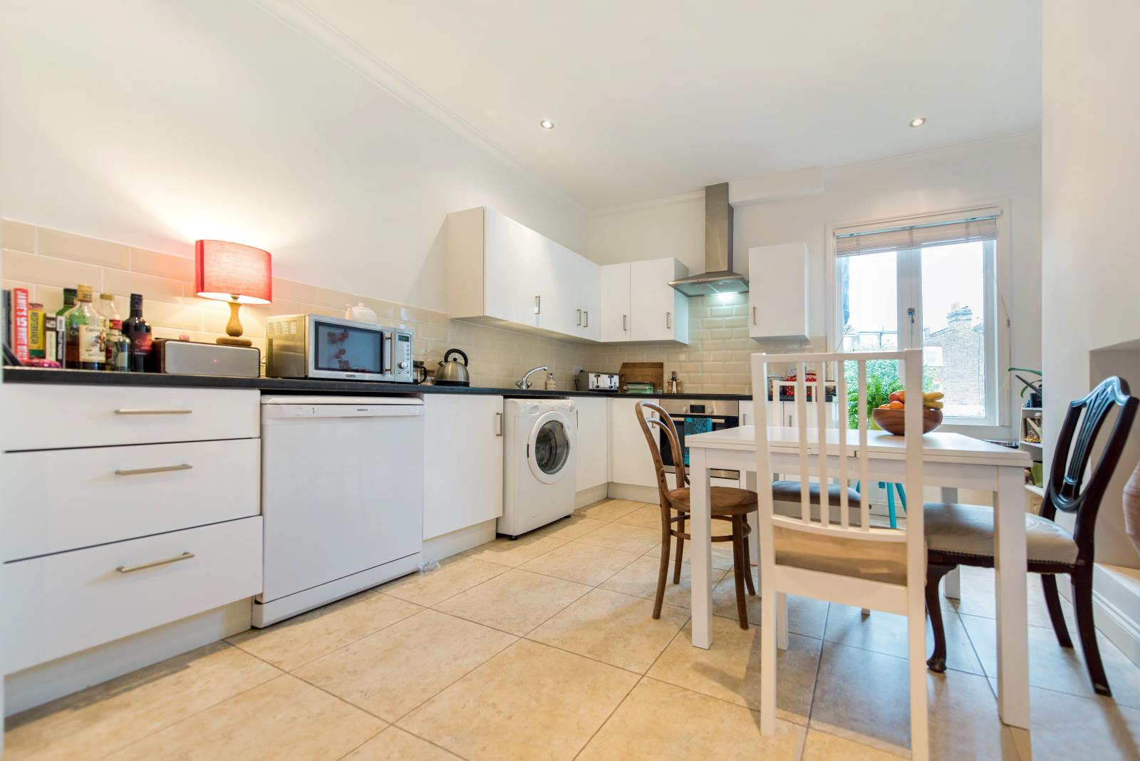 2 Bedroom Flat Let in London, SW18