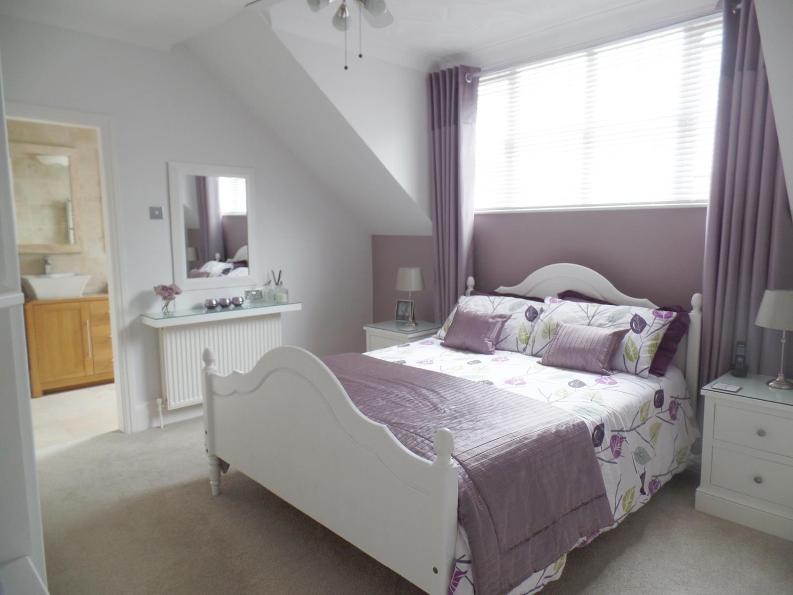 4 Bedroom Detached House Sold in Selby, YO8