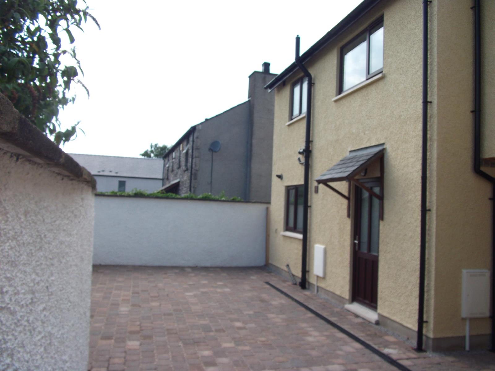 3 Bedroom SemiDetached House Sold in Carnforth, LA6