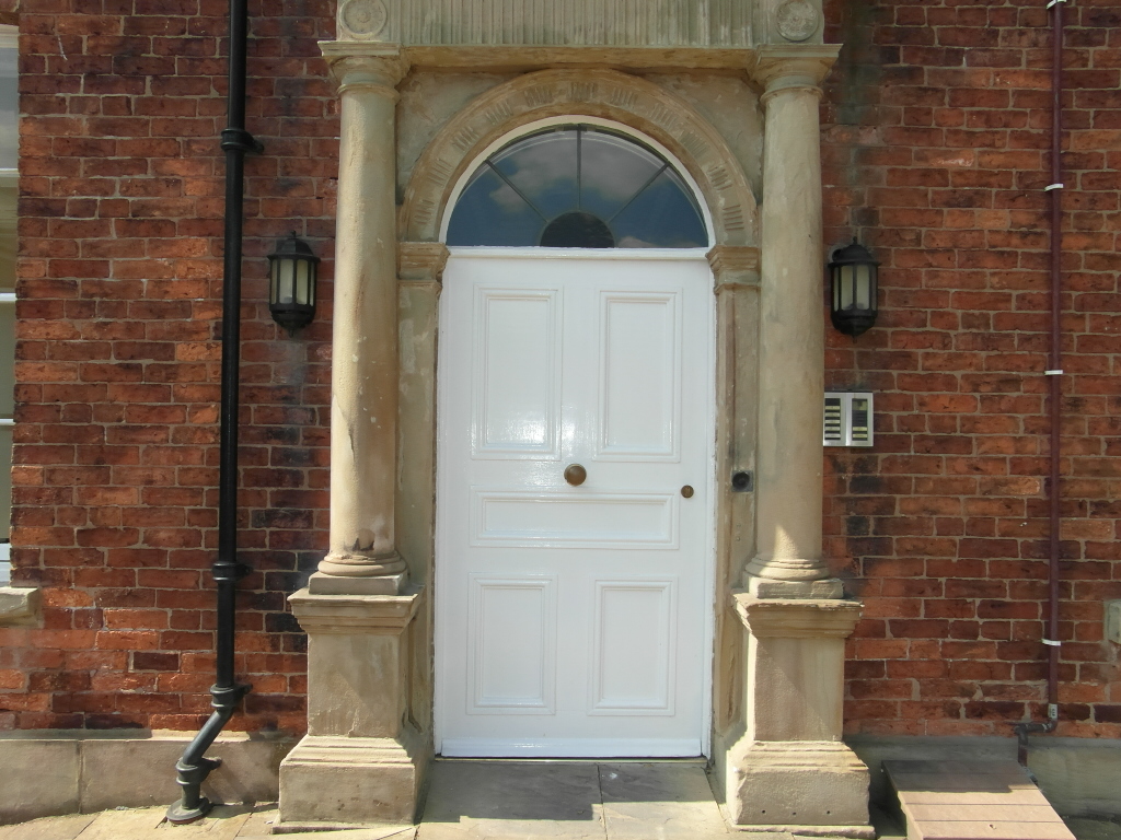 1 Bedroom Ground Floor Flat Sold in Wakefield, WF1