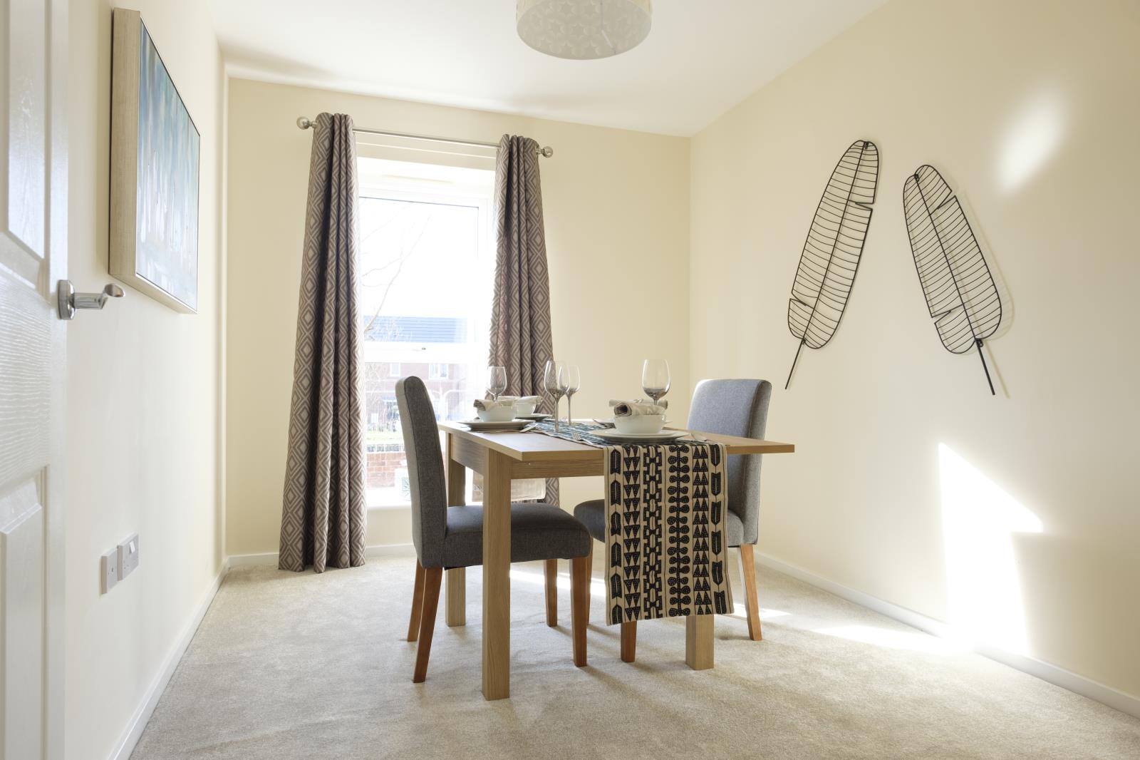 2 Bedroom Block Of Apartments Let in Walsall, WS2