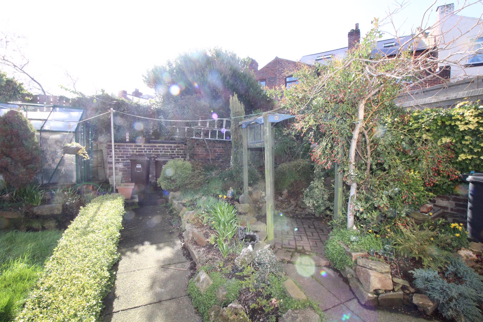 3 Bedroom SemiDetached House Sold in Sheffield, S6