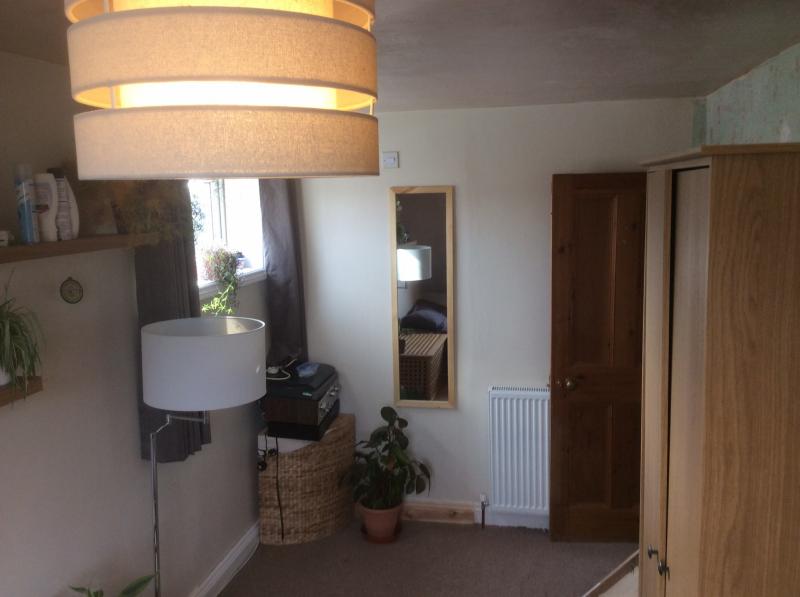 2 Bedroom House Share/Rent A Room Let in Wigston, LE18