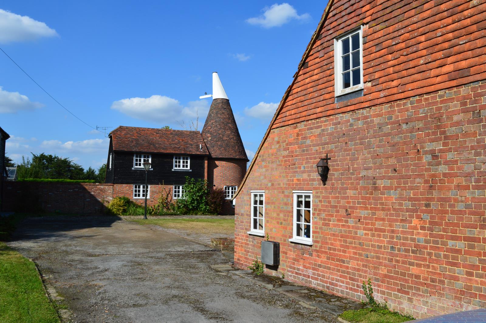 4 Bedroom Detached House Sold in Tenterden, TN30