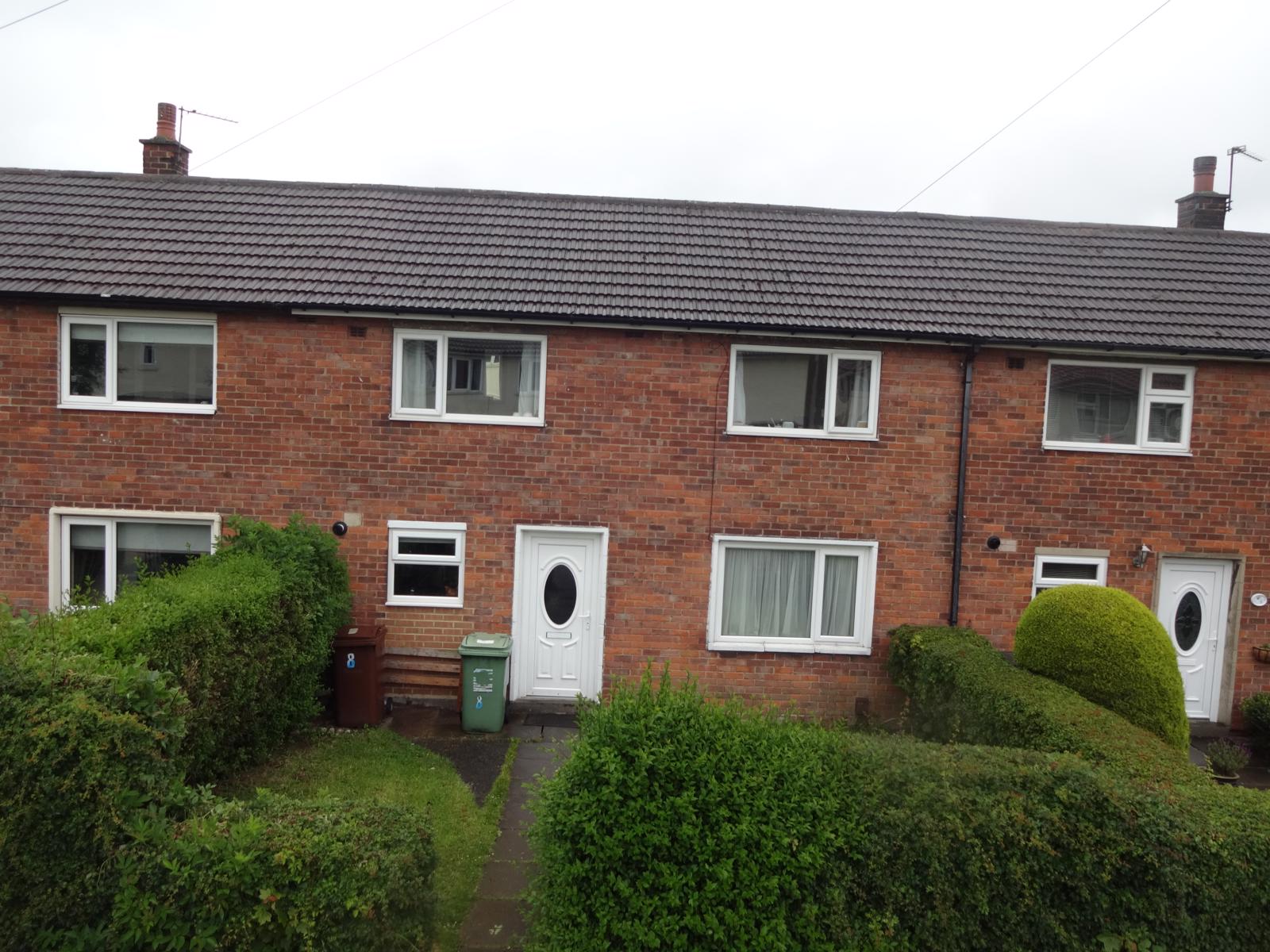 3 Bedroom Terraced House Let in Leeds, LS20