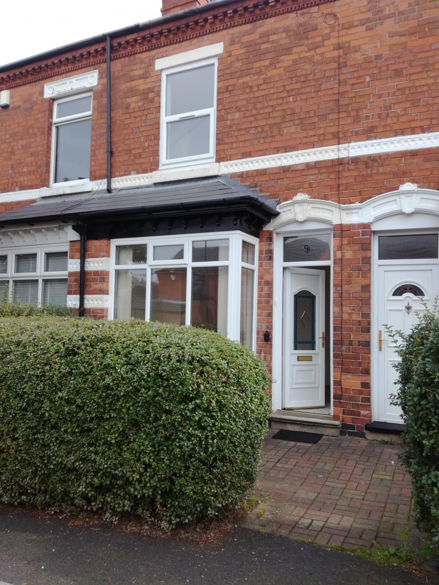 2 Bedroom Terraced House Let in Sutton Coldfield, B73