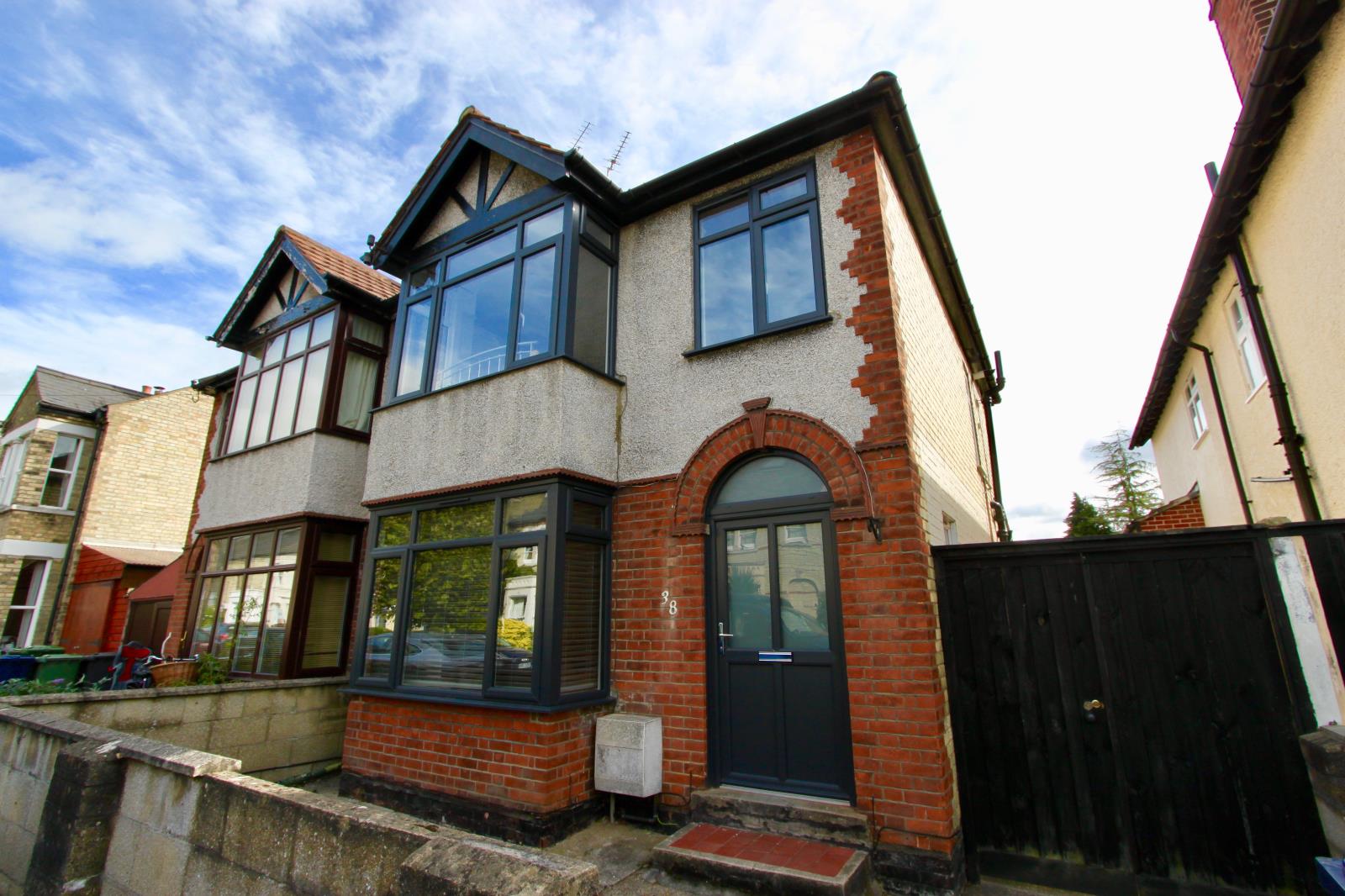 4 Bedroom SemiDetached House Let in Cambridge, CB4