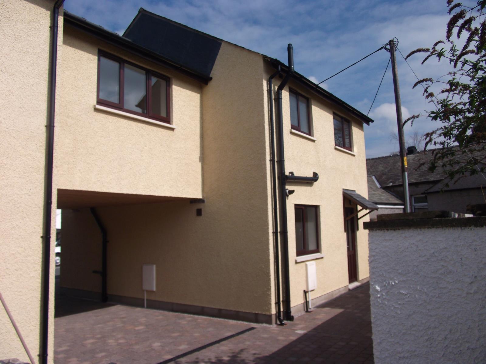 3 Bedroom SemiDetached House Sold in Carnforth, LA6
