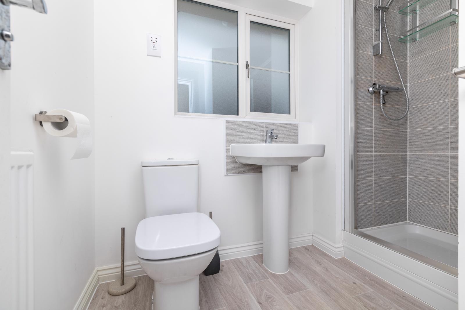 3 Bedroom SemiDetached House Let in Biggleswade, SG18