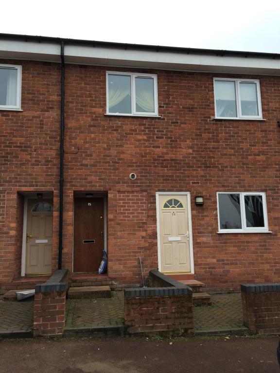2 Bedroom Flat Sold in AshtonunderLyne, OL6