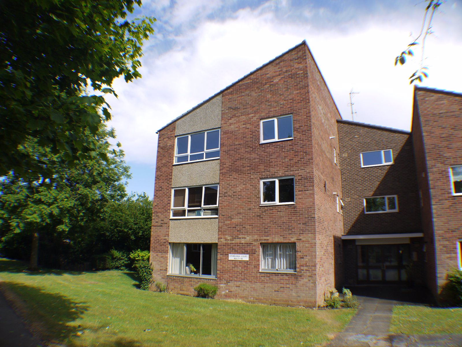 2 Bedroom Flat Let in Peterborough, PE3