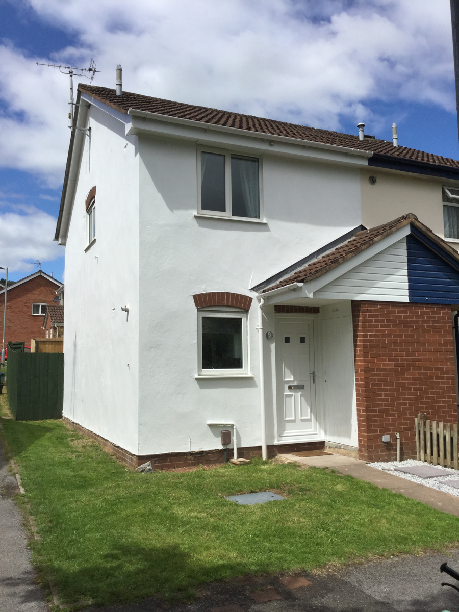 2 Bedroom End Terraced House Sold in Newton Abbot, TQ12