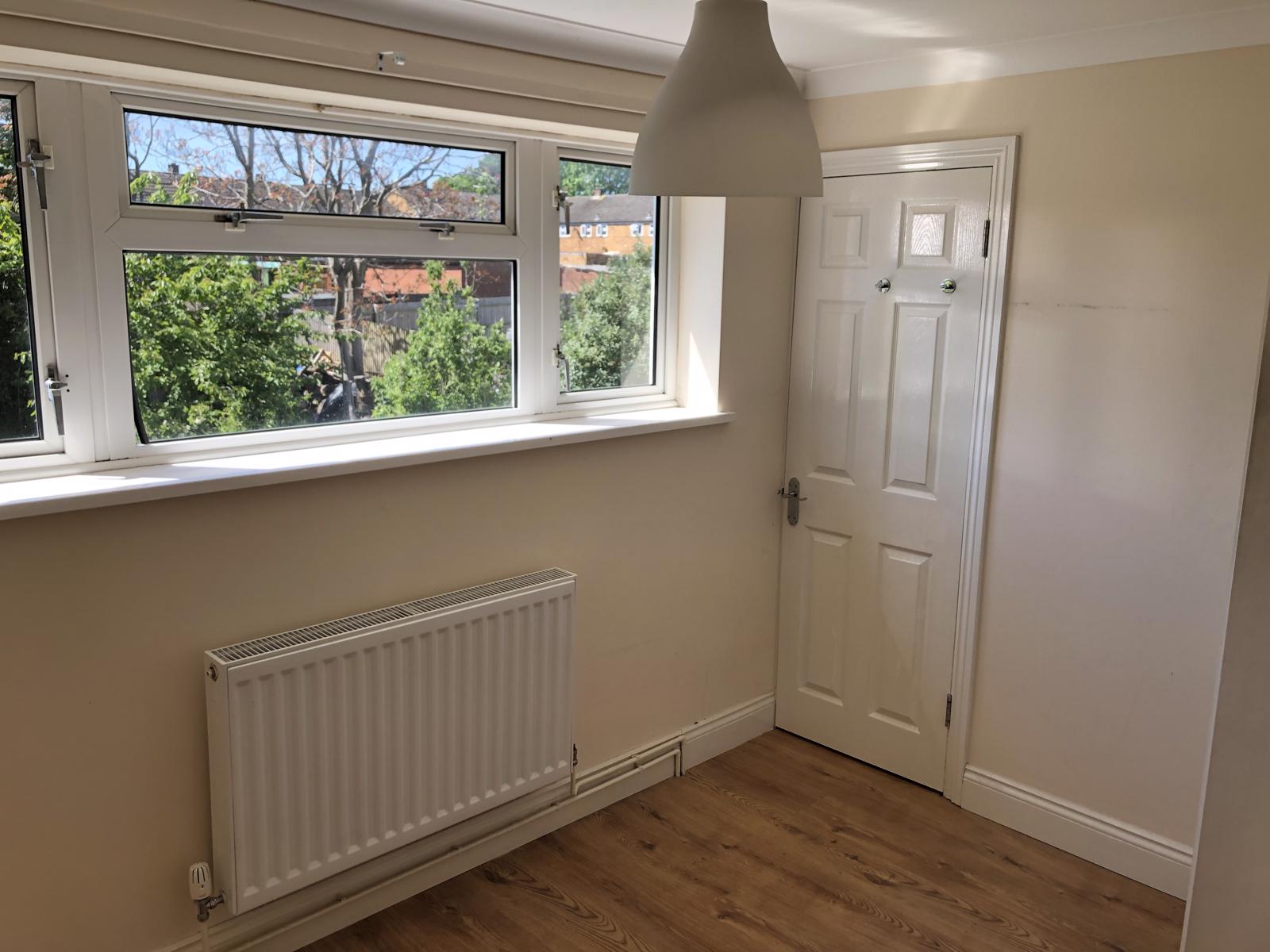 3 Bedroom End Terraced House Let in Milton Keynes, MK3