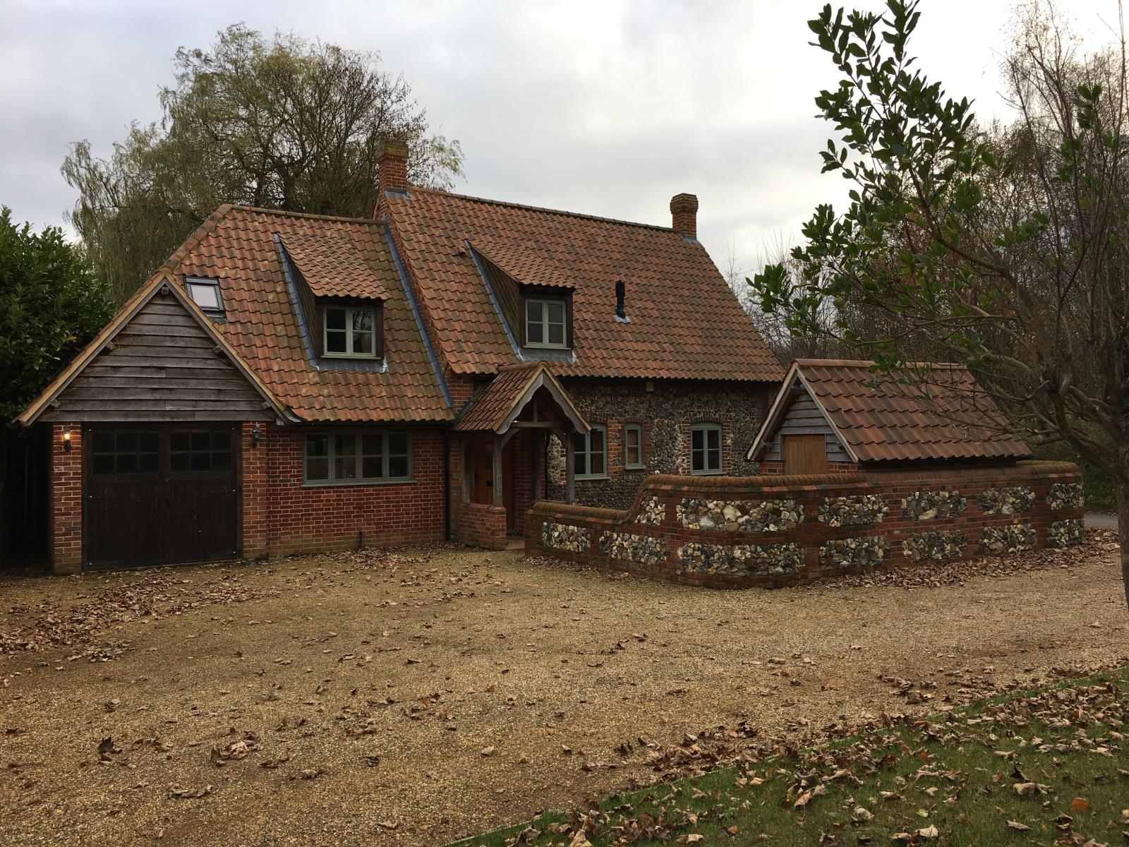 4 Bedroom Cottage Sold in Norwich, NR8