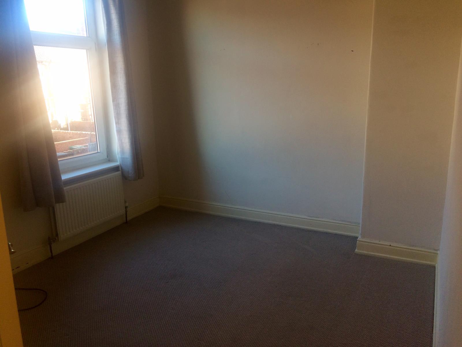 2 Bedroom Terraced House Let in Castleford, WF10