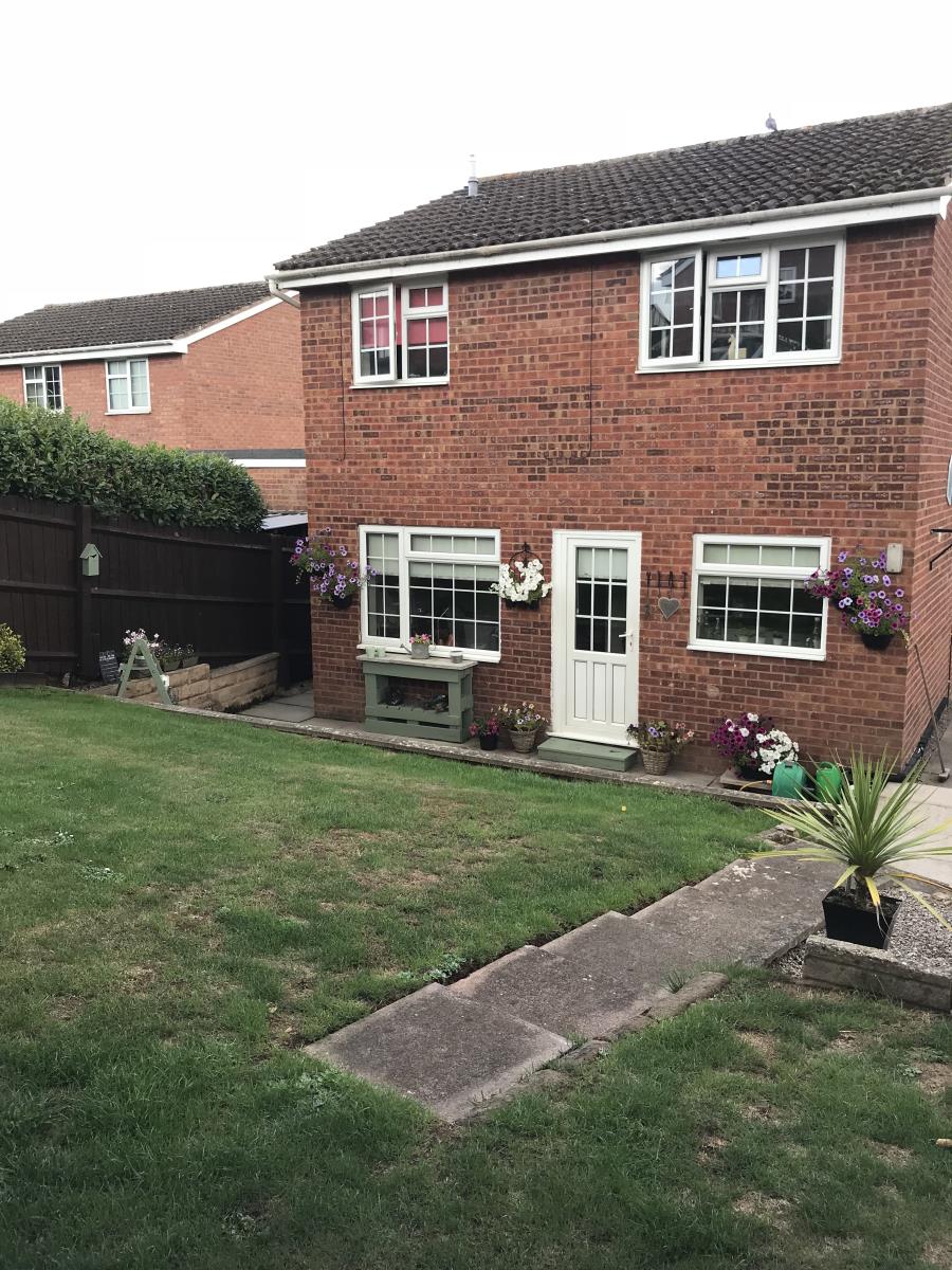 4 Bedroom Detached House Let in RossonWye, HR9